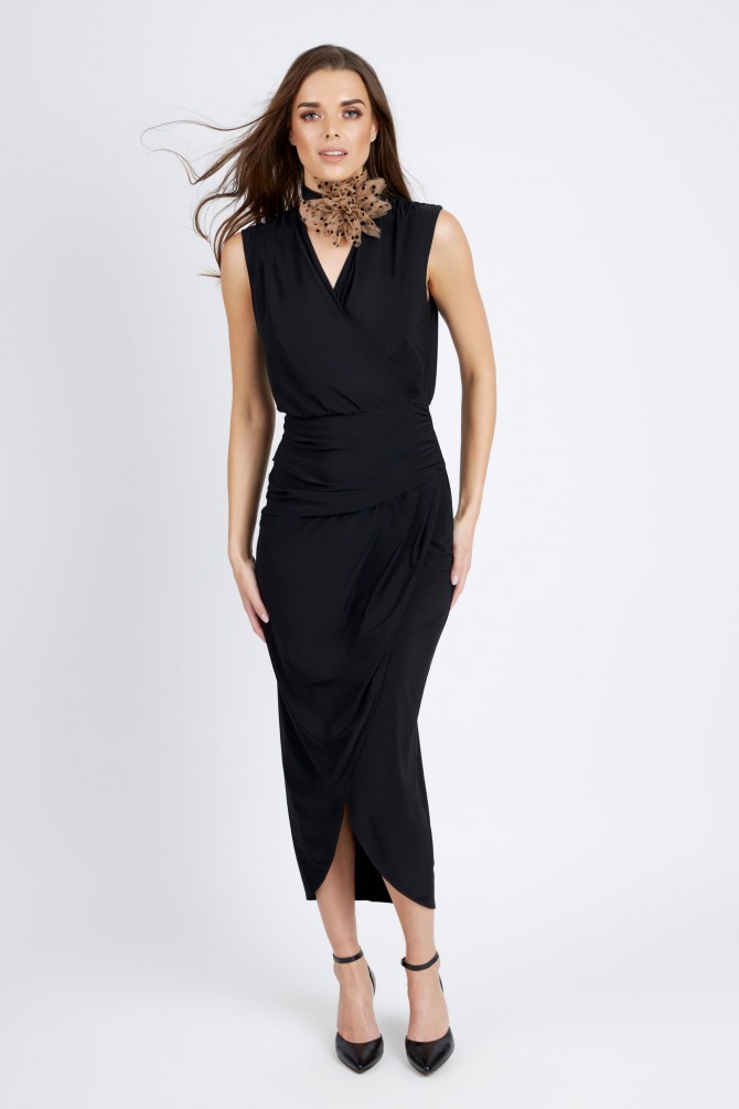 Elegancka czarna sukienka Zahariana